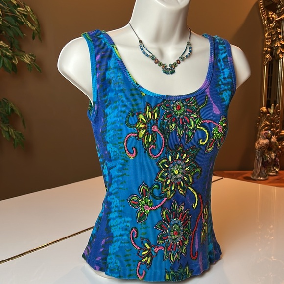 CHAUDRY ART TOP IN VIBRANT BLUES, GREENS, PINKS & YELLOW - SEQUIN DESIGNS -SMALL - Picture 3 of 13